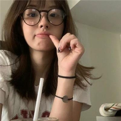 破碎的夜晚海报